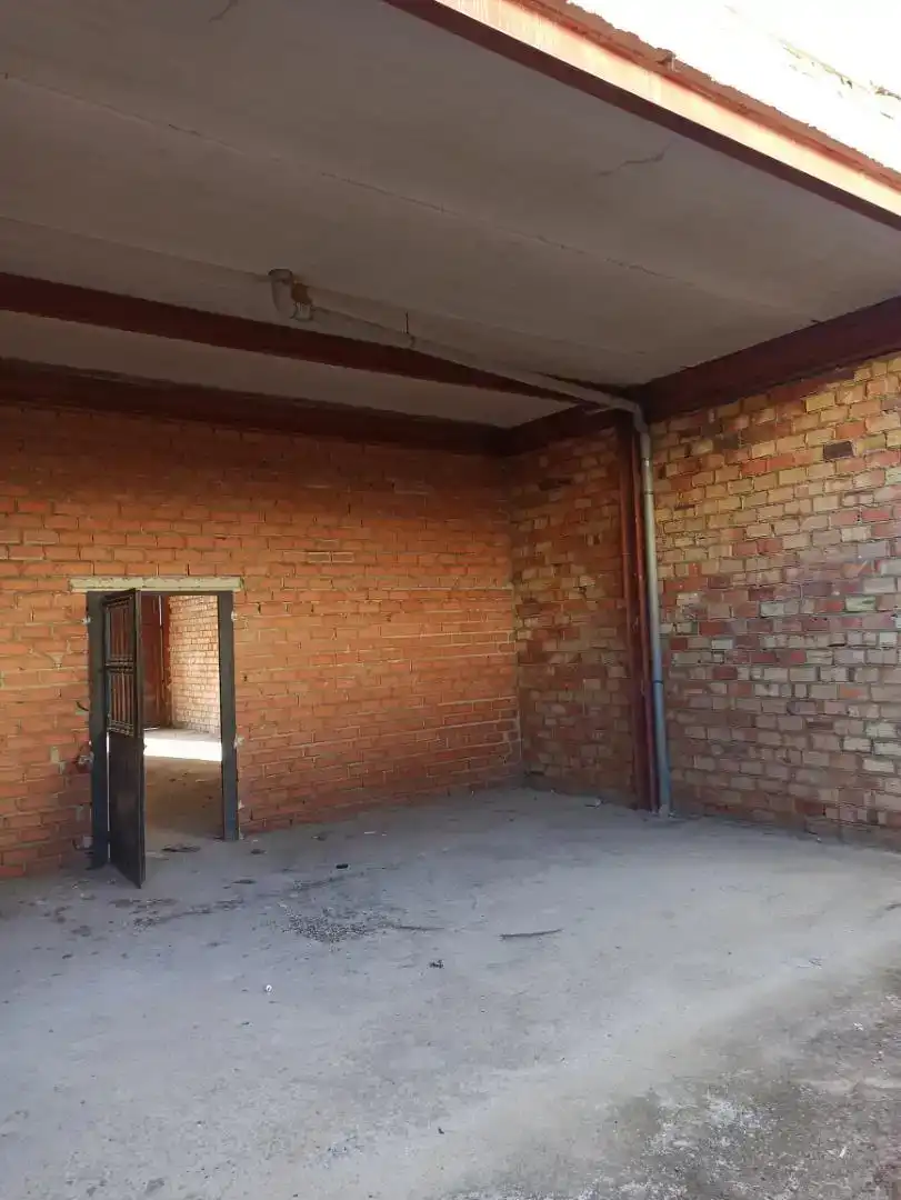 Nave industrial de alquiler en La Rinconada