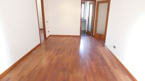 Foto 5 de Piso en venta en Centre - Cordelles, Cerdanyola del Vallès