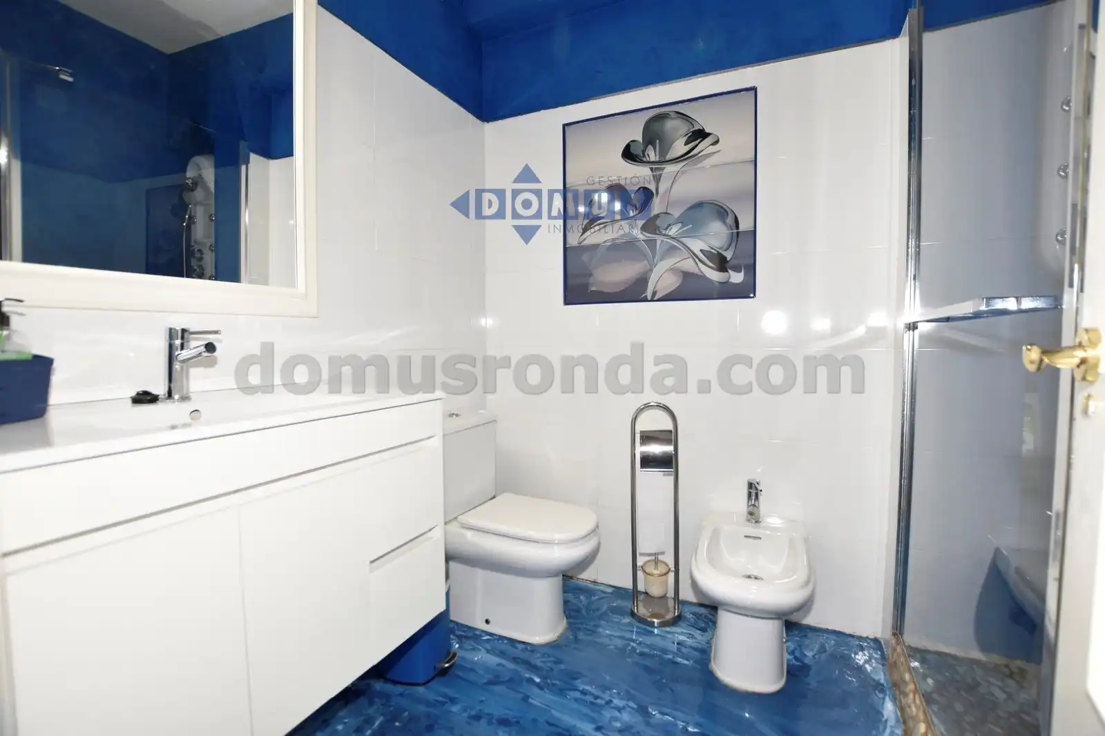 Badezimmer von Wohnung zum Verkauf in Ronda mit Klimaanlage, Heizung und Terrasse
