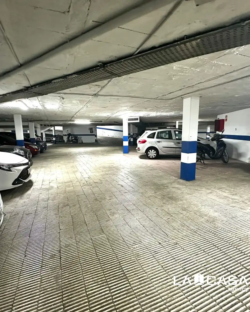 Parkplatz zum Verkauf in Casco Antiguo, imagen 4