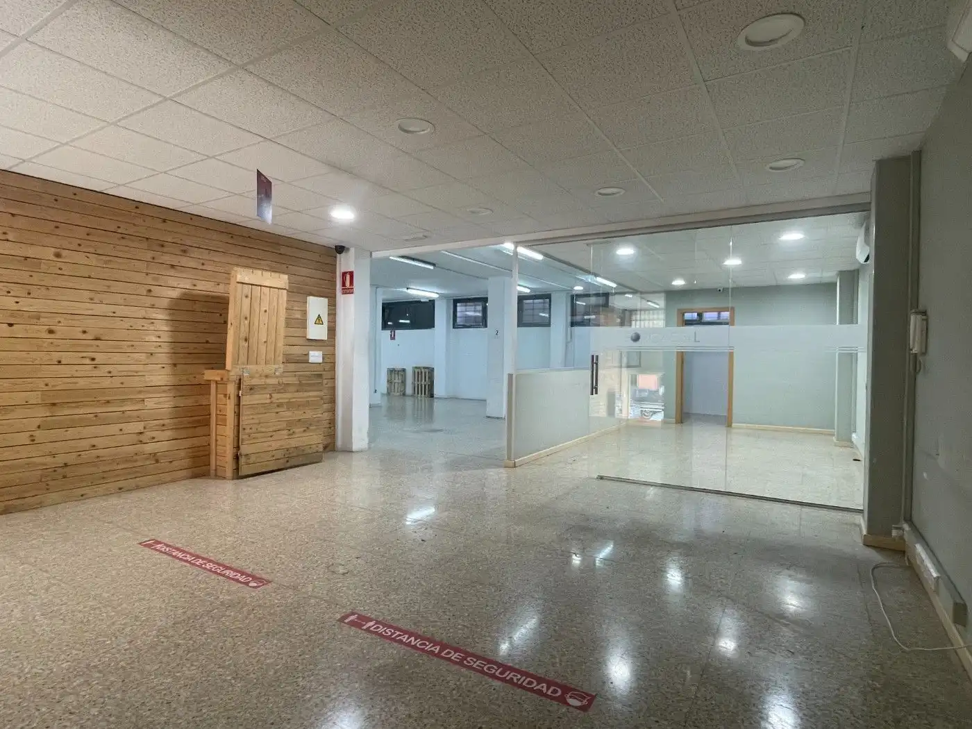 Geschaftsraum zur Miete in Gavà mit Klimaanlage und Heizung