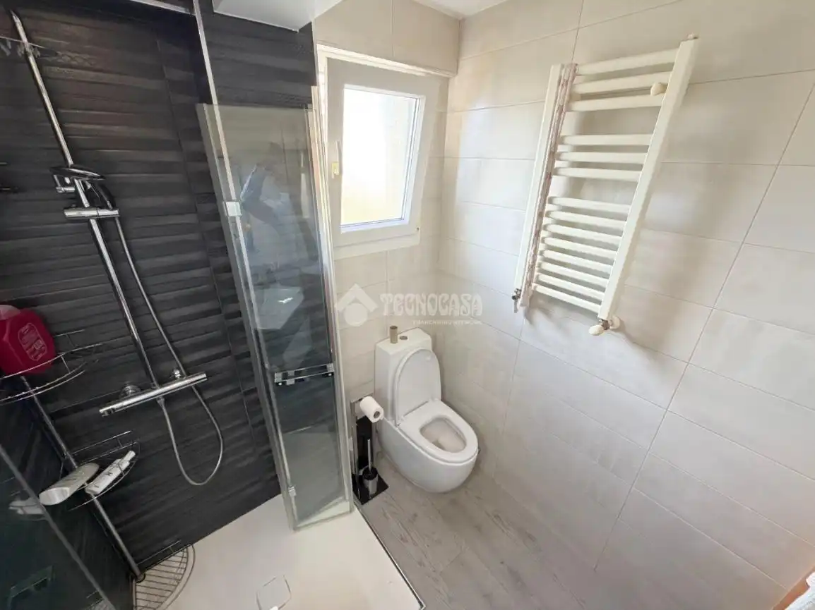 Baño de Piso en venta en Santander