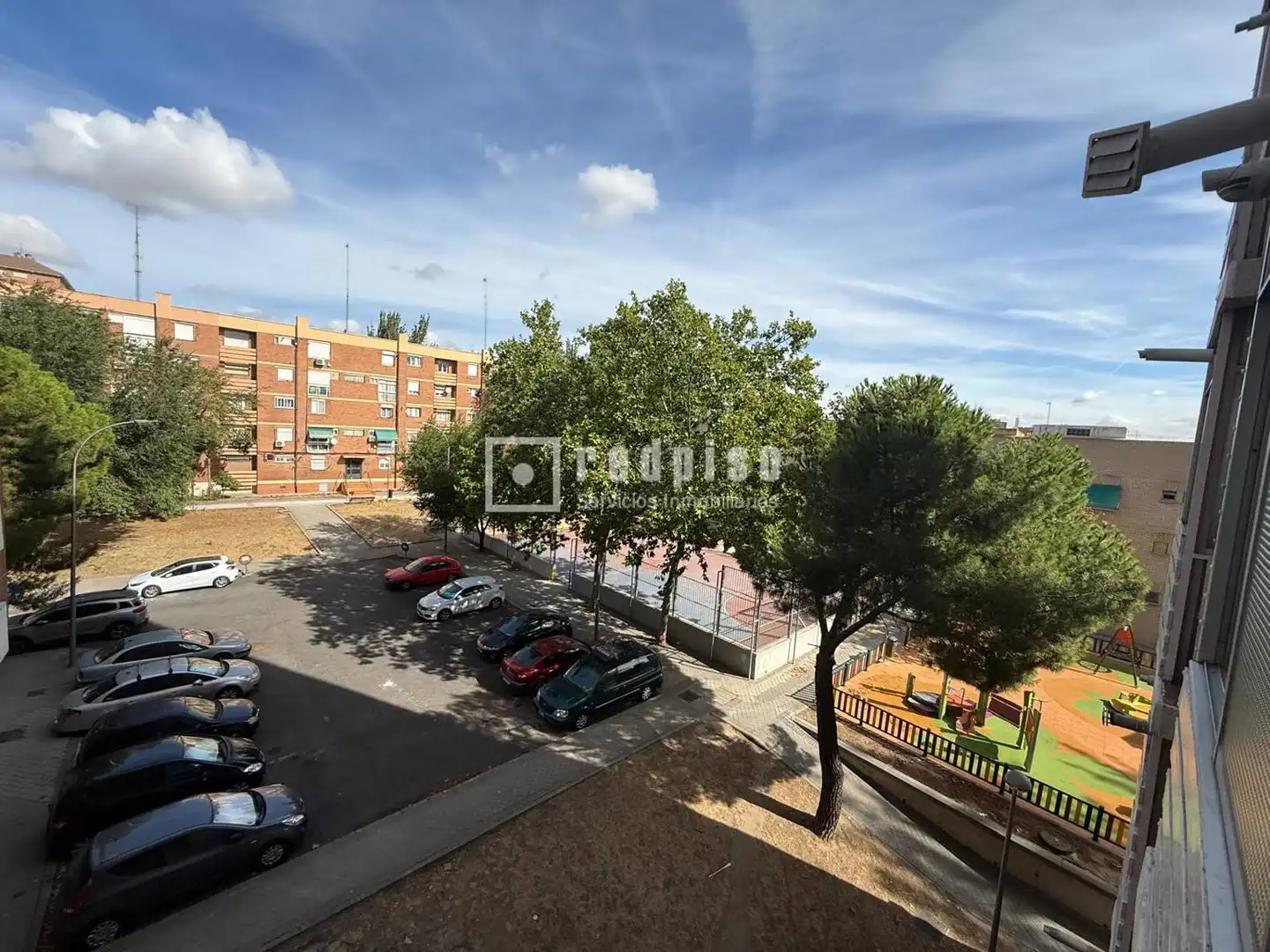 Vista exterior de Piso en venta en Madrid con Aire acondicionado, Calefacción y Jardín privado