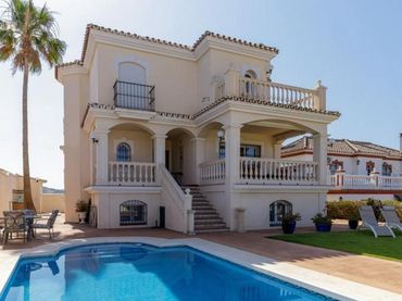 Xalet amb piscina en venda a Calle Jacob