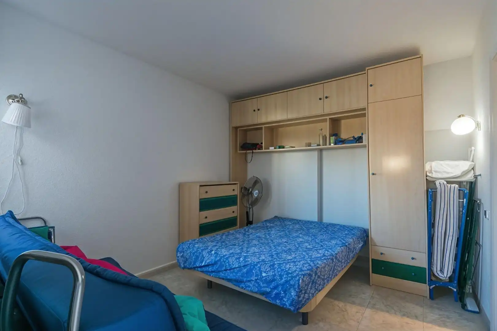 Schlafzimmer von Wohnung zum Verkauf in Benalmádena mit Klimaanlage, Terrasse und Gemeinschaftspool