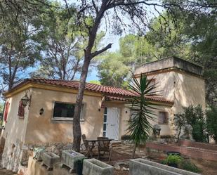 Vista exterior de Casa o xalet en venda en El Catllar  amb Jardí privat, Parquet i Terrassa