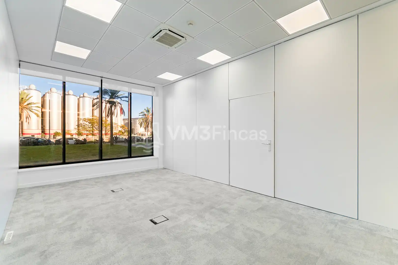 Büro zur Miete in El Prat de Llobregat mit Klimaanlage, Heizung und Terrasse