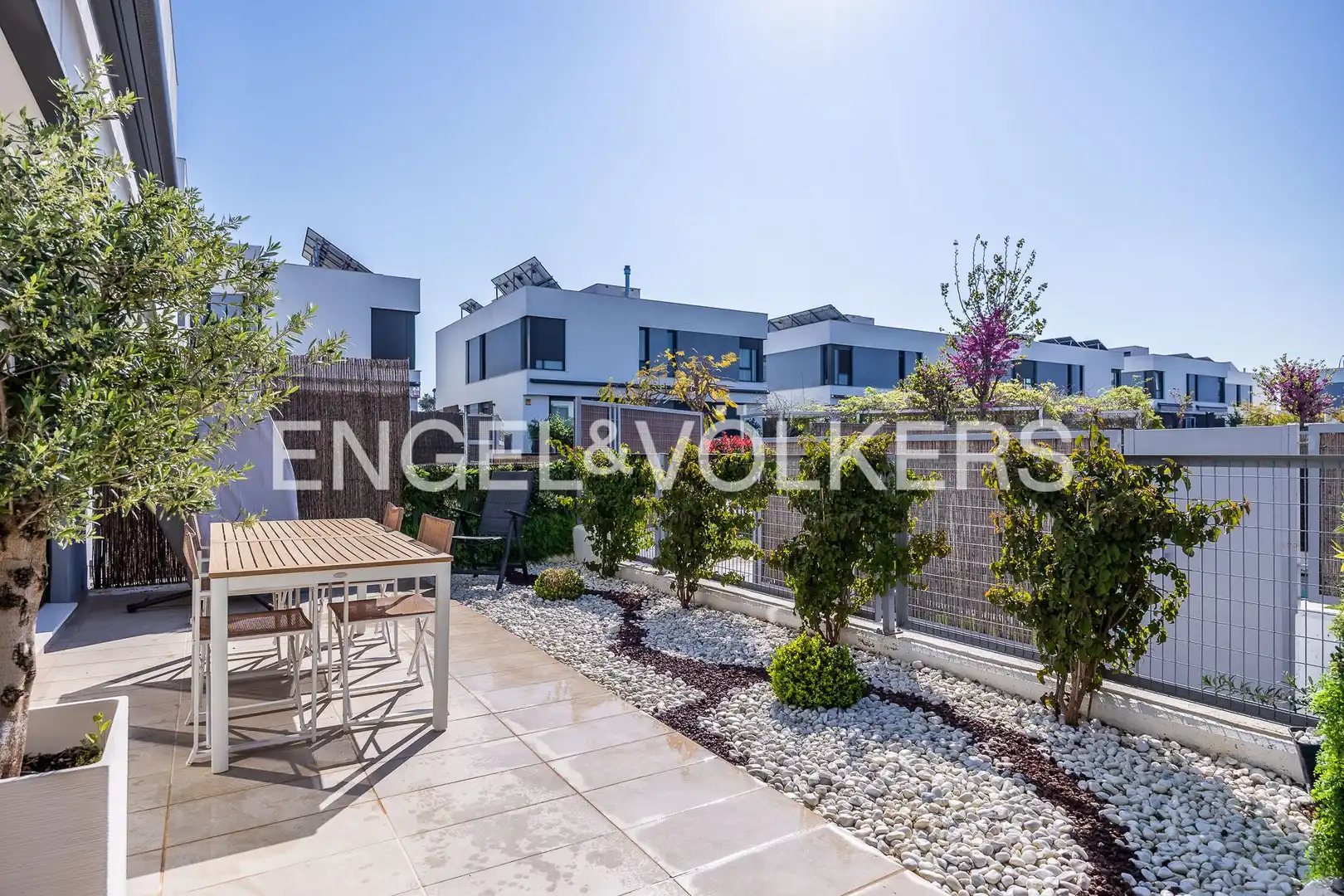Terrace of Detached homes for sale in Mairena del Aljarafe  with Air Conditioner, Heating and Private garden
