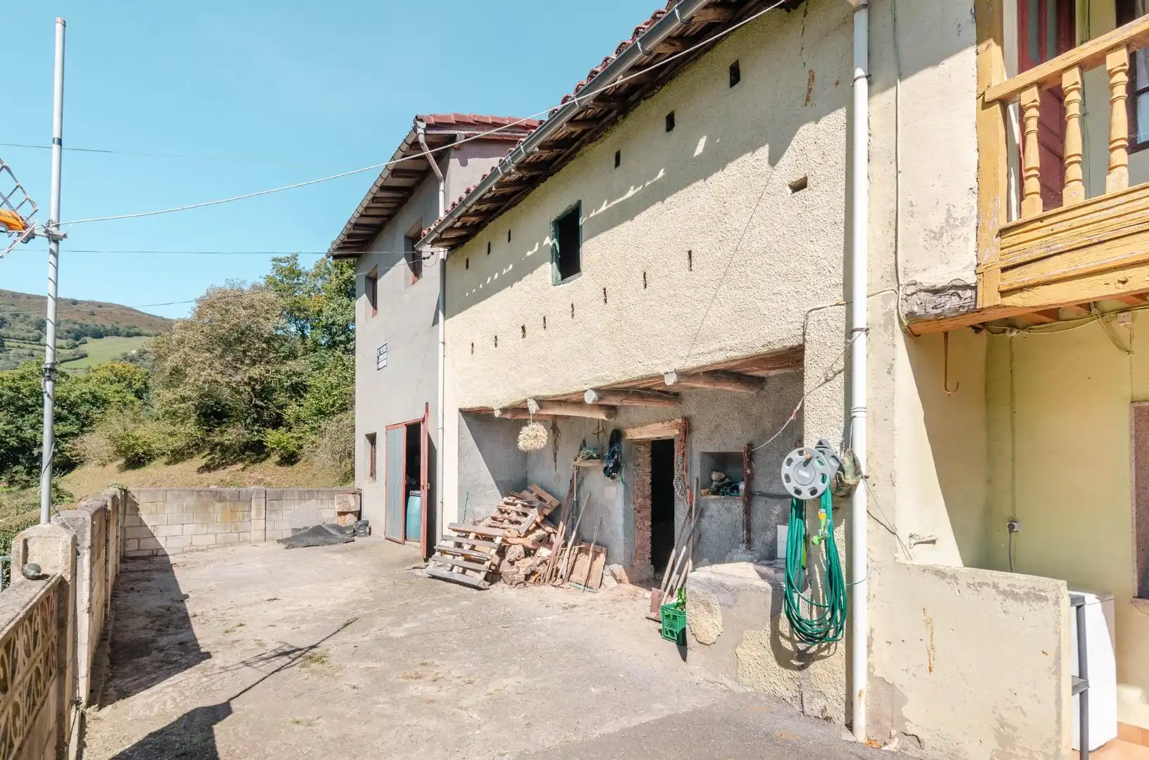 Vista exterior de Casa o chalet en venta en Riosa, Asturias