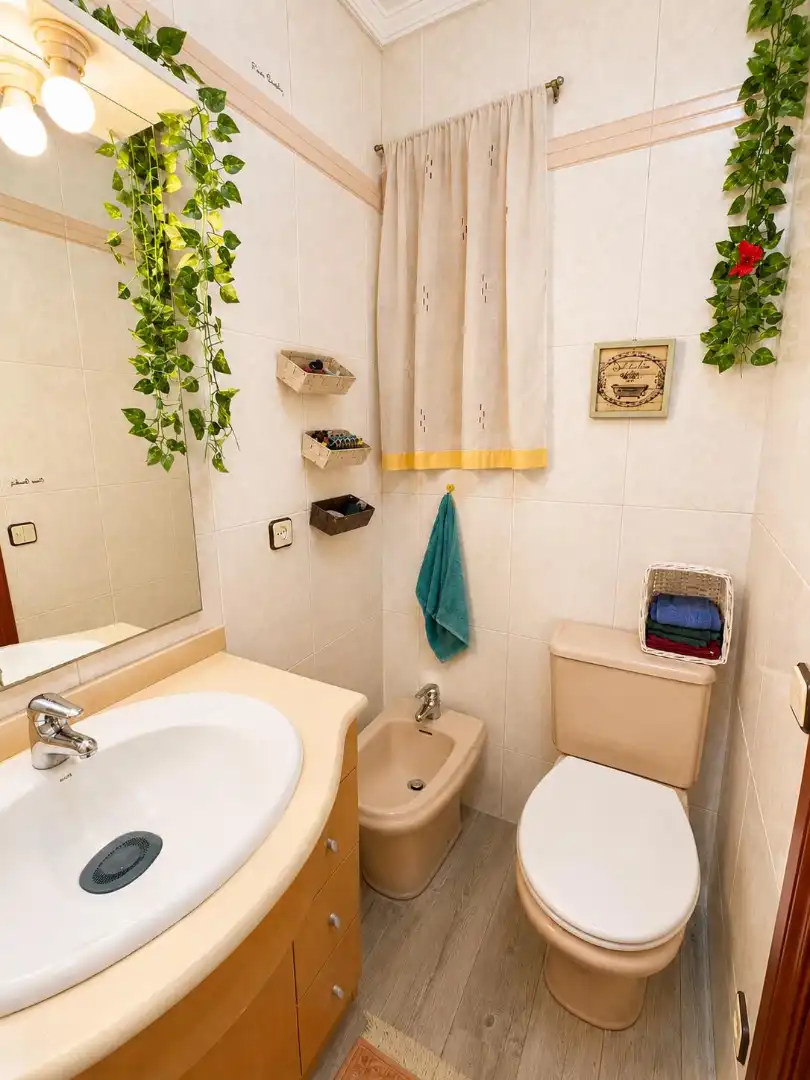 Bathroom of Flat for sale in El Masnou  with Air Conditioner, Storage room and Oven