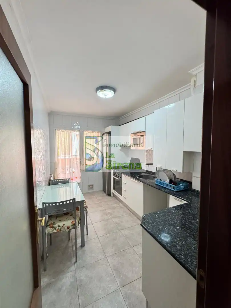 Cocina de Piso de alquiler en Castro-Urdiales con Calefacción, Amueblado y Horno