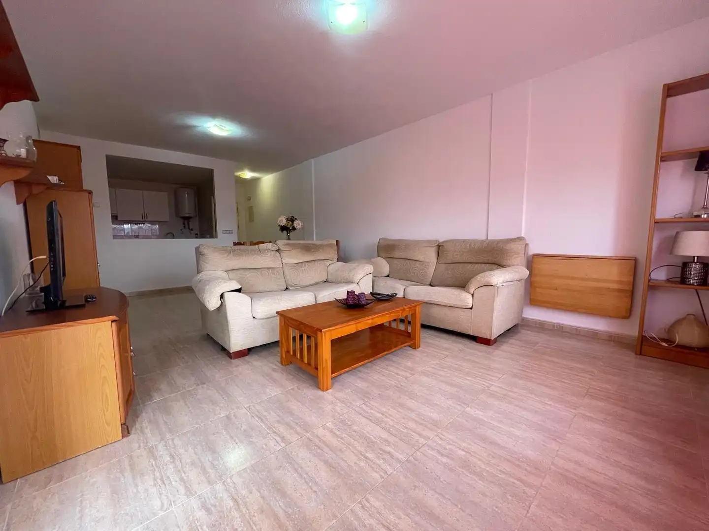 Sala d'estar de Apartament en venda en Águilas amb Aire condicionat, Terrassa i Piscina