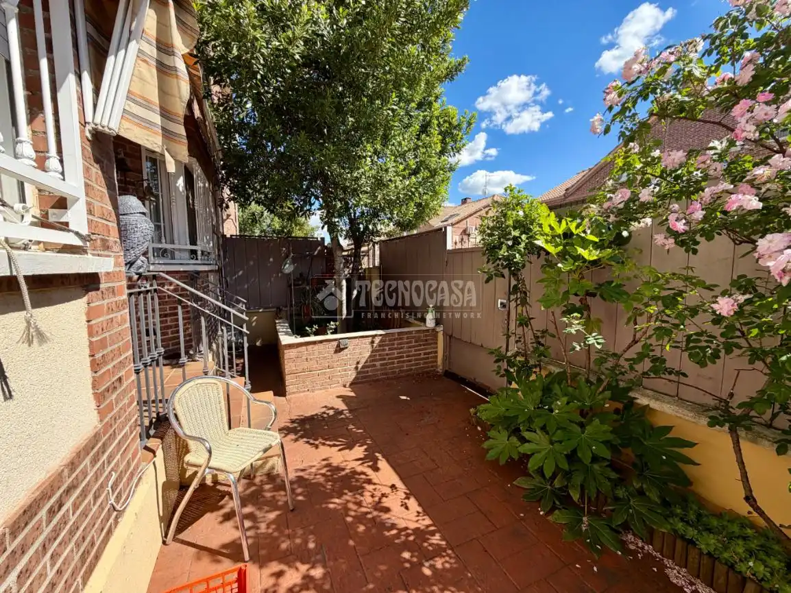 Terraza de Piso en venta en Villanueva de la Torre con Aire acondicionado y Calefacción