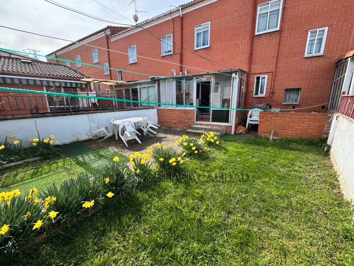 Garden of Houses for rent in Burgos Capital  with Heating, Storage room and Furnished