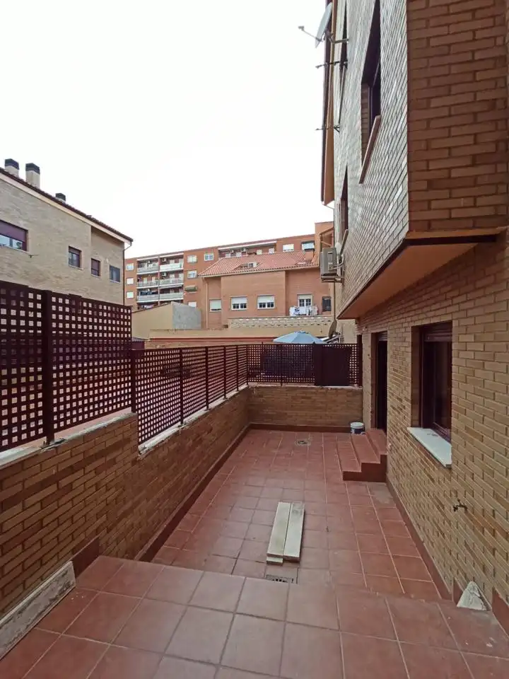 Baixos amb jardí de lloguer a Calle Júpiter, imagen 25