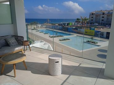 Àtic amb piscina en venda a Las Marinas / Les Marines