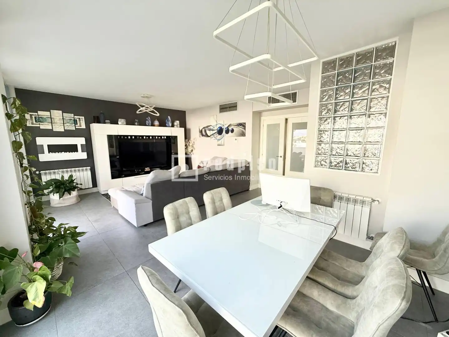 Sala de estar de Casa o chalet en venta en Tres Cantos con Aire acondicionado, Calefacción y Terraza