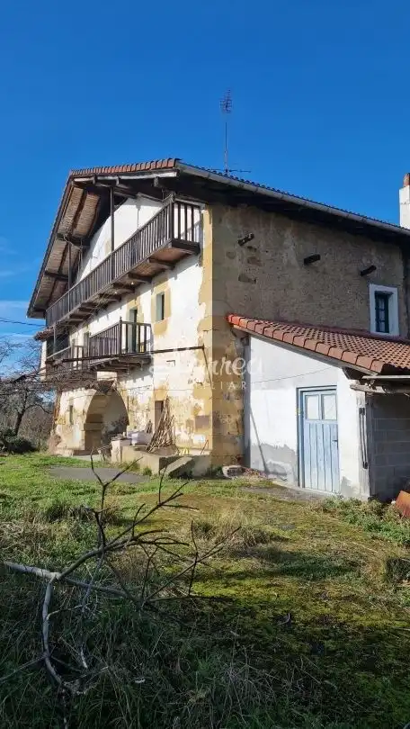 Vista exterior de Finca rústica en venda en Larrabetzu amb Jardí privat i Balcó
