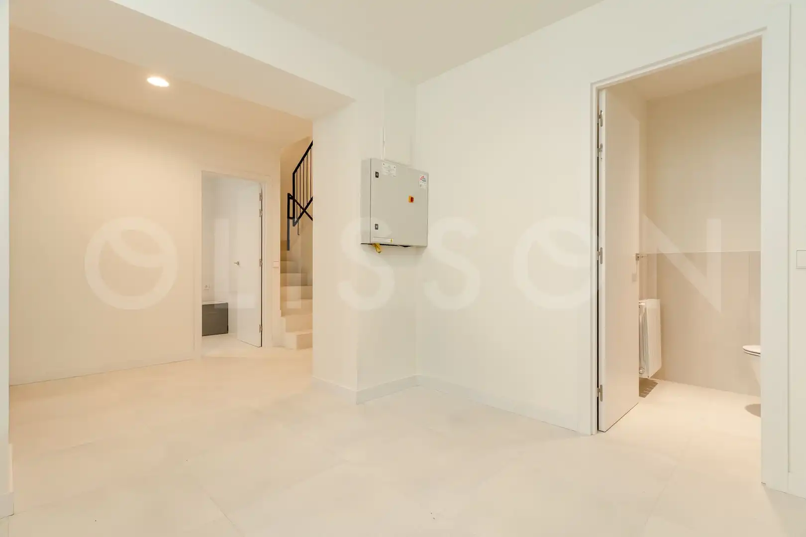 Houses for sale in Madrid  with Air Conditioner, Heating and Private garden
