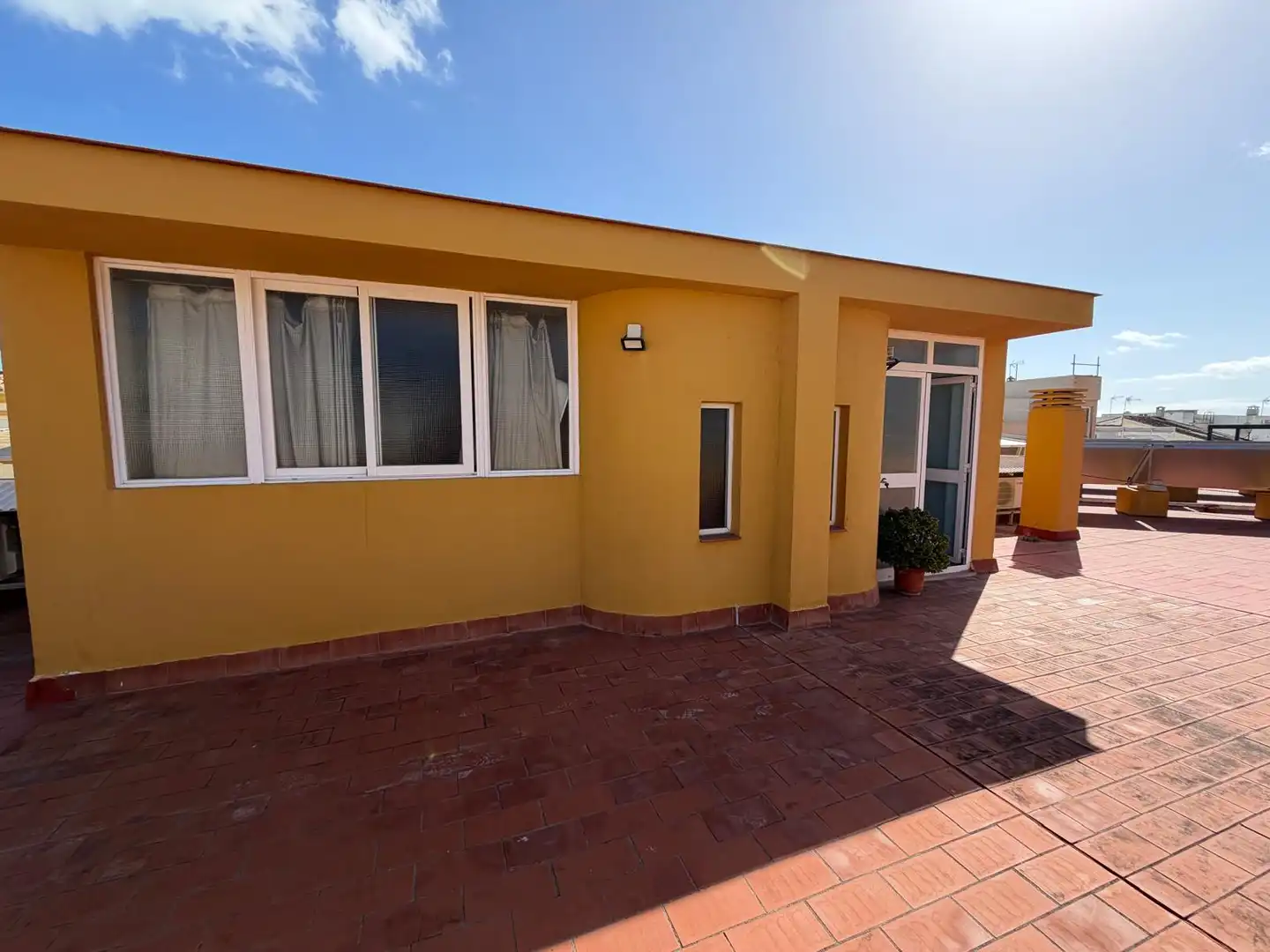 Inmuebles singulares con ascensor en venta en La Carihuela - Los Nidos, imagen 19