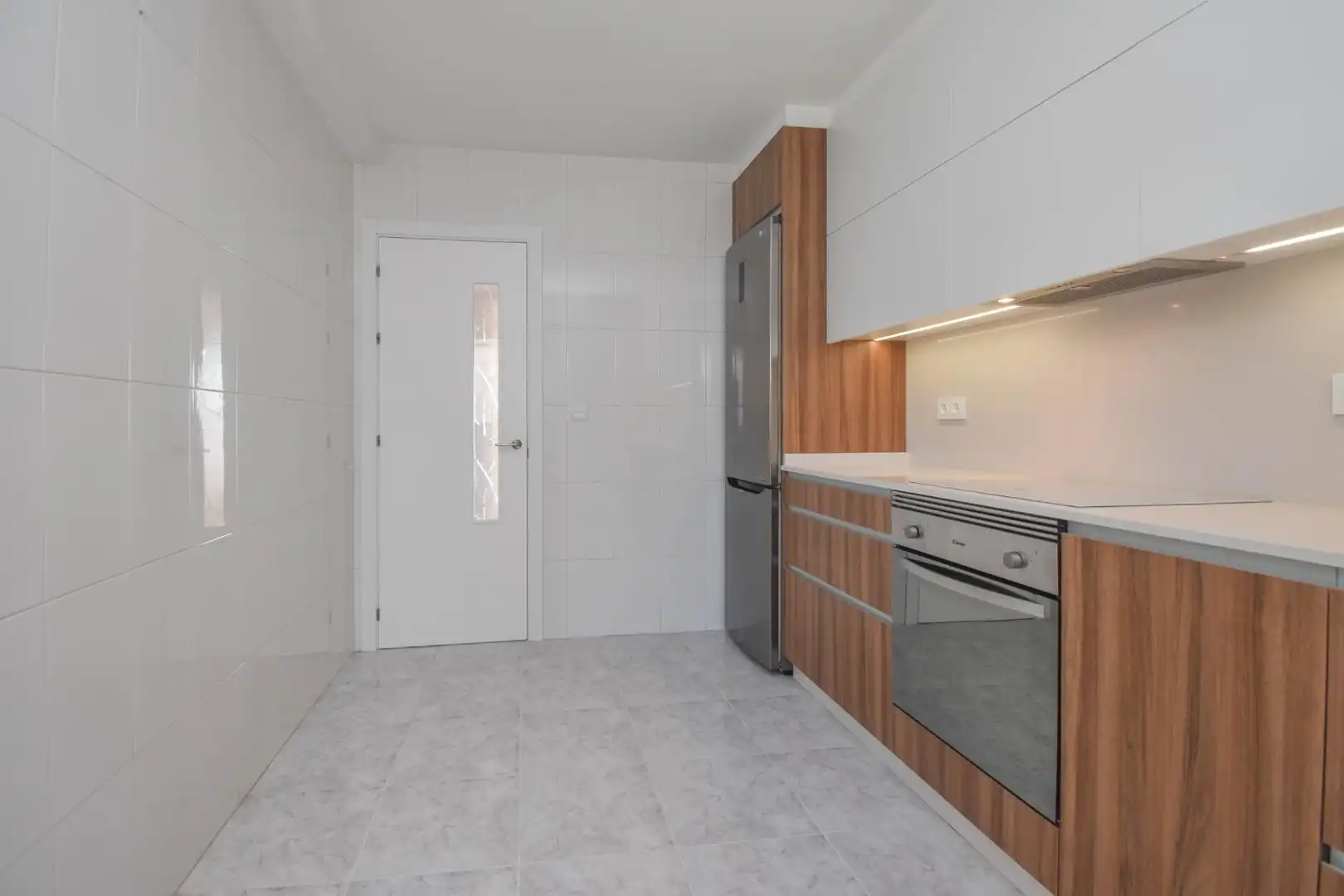 Cuina de Àtic de lloguer en Cambre  amb Calefacció, Parquet i Terrassa