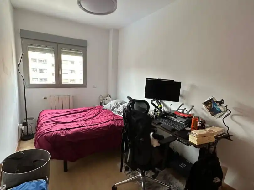 Bedroom of Flat for rent in Madrid  with Air Conditioner, Heating and Furnished