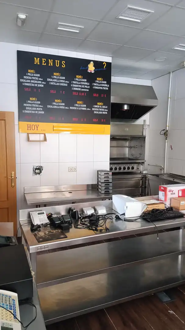 Local en venta en Calle de la Alcarria, Los Valles - Sanz Vázquez - El Fuerte