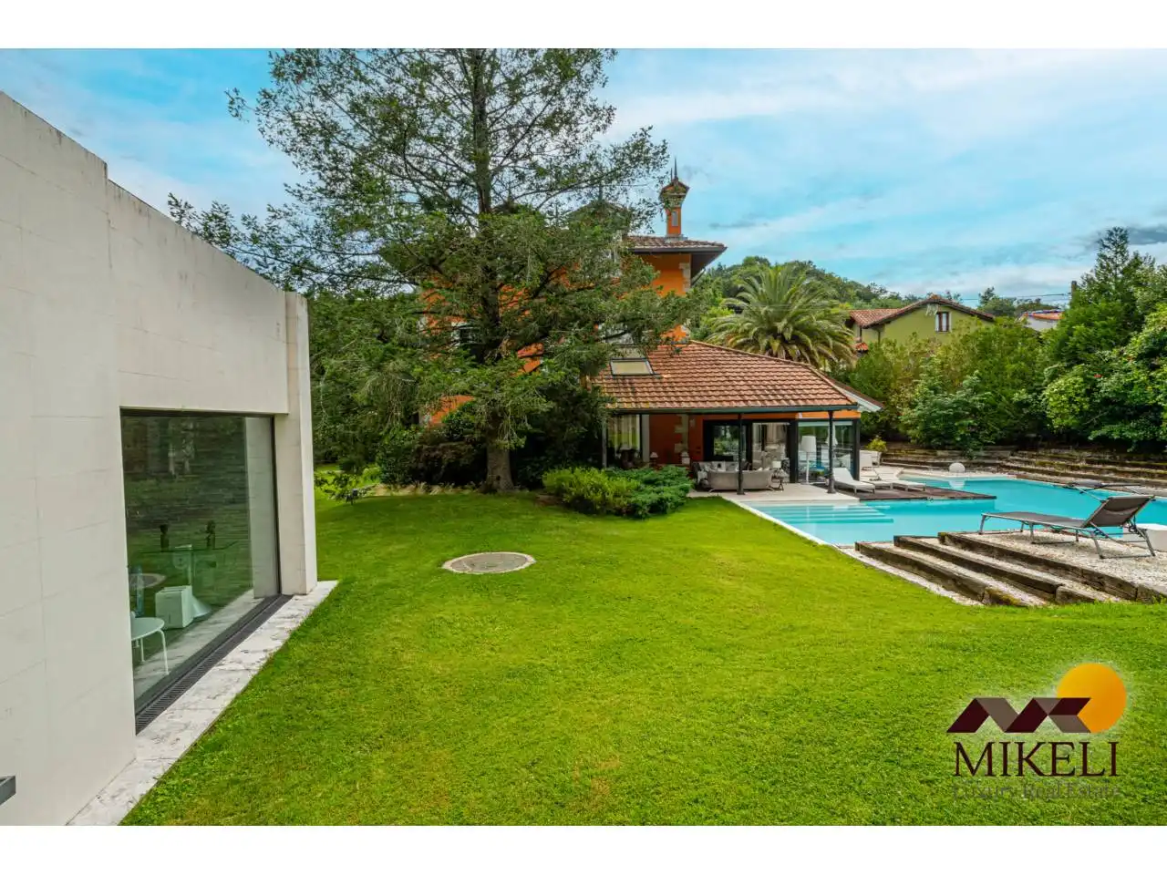 Jardí de Casa o xalet en venda en Medio Cudeyo amb Aire condicionat, Calefacció i Jardí privat