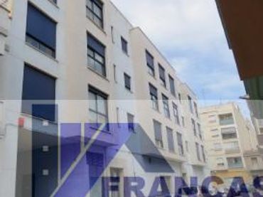 Piso con ascensor en venta en Llombai