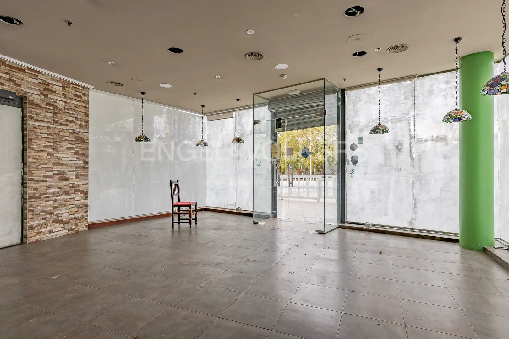Local comercial en venda a Sud, imagen 2