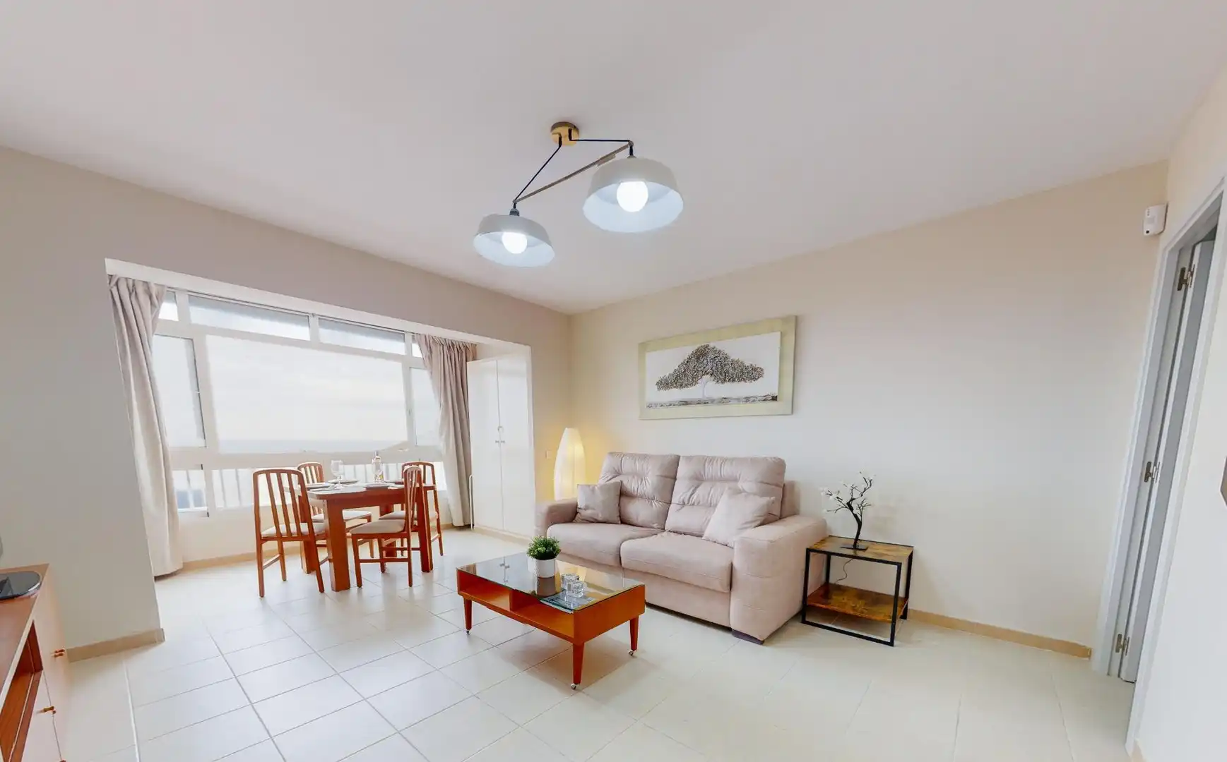 Sala de estar de Piso de alquiler en Benalmádena con Aire acondicionado, Calefacción y Jardín privado