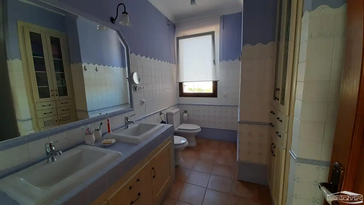 Baño de Casa o chalet en venta en Lucena con Aire acondicionado, Terraza y Trastero