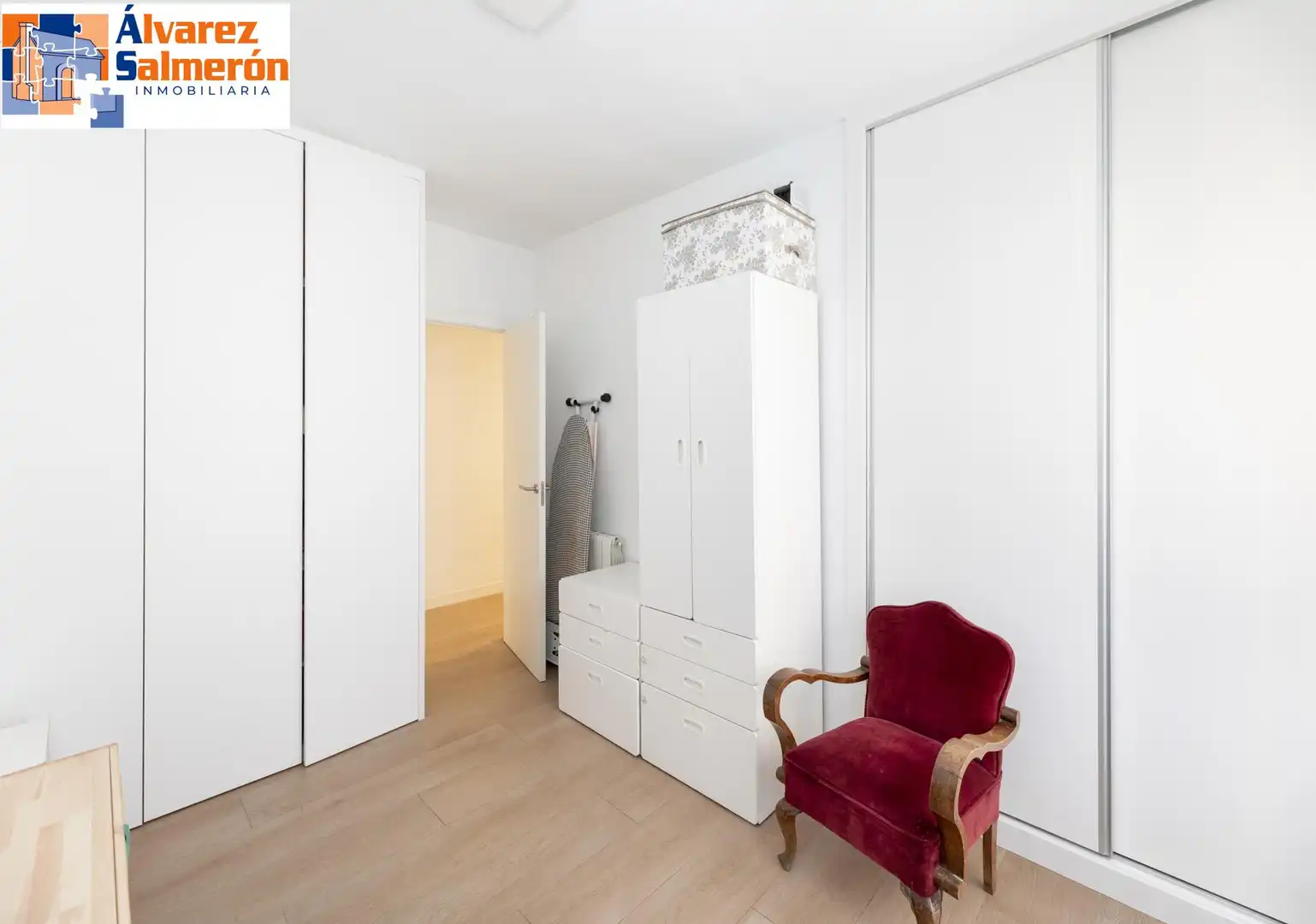 Appartement compact avec terrasse à vendre à 2 Calle Enriqueta Lozano, imagen 24