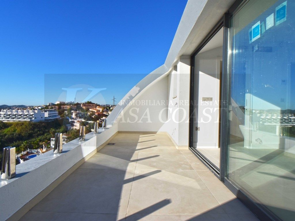 Terrace of Single-family semi-detached for sale in Fuengirola  with Air Conditioner, Private garden and Terrace