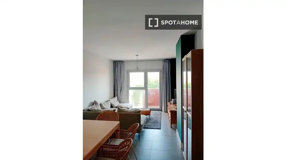 Room in Campus de la Salud