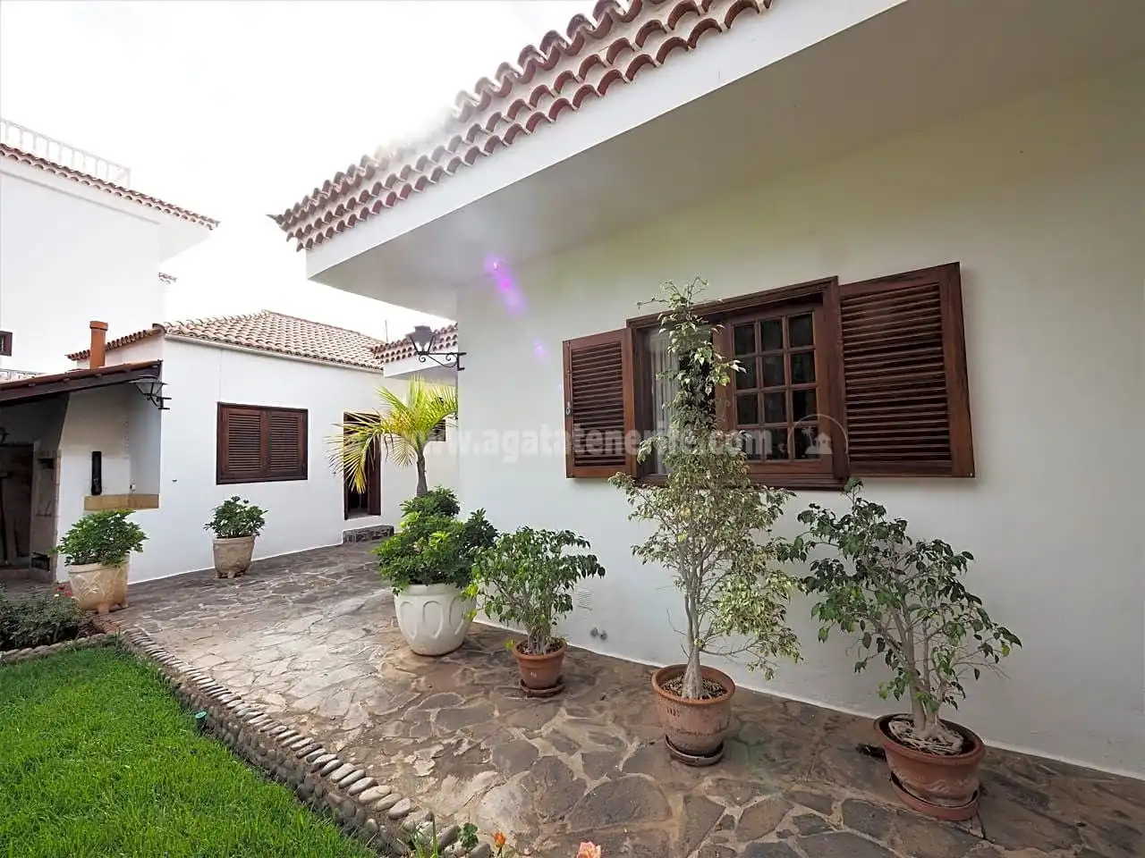 Vista exterior de Casa o xalet en venda en Icod de los Vinos amb Parquet, Terrassa i Traster