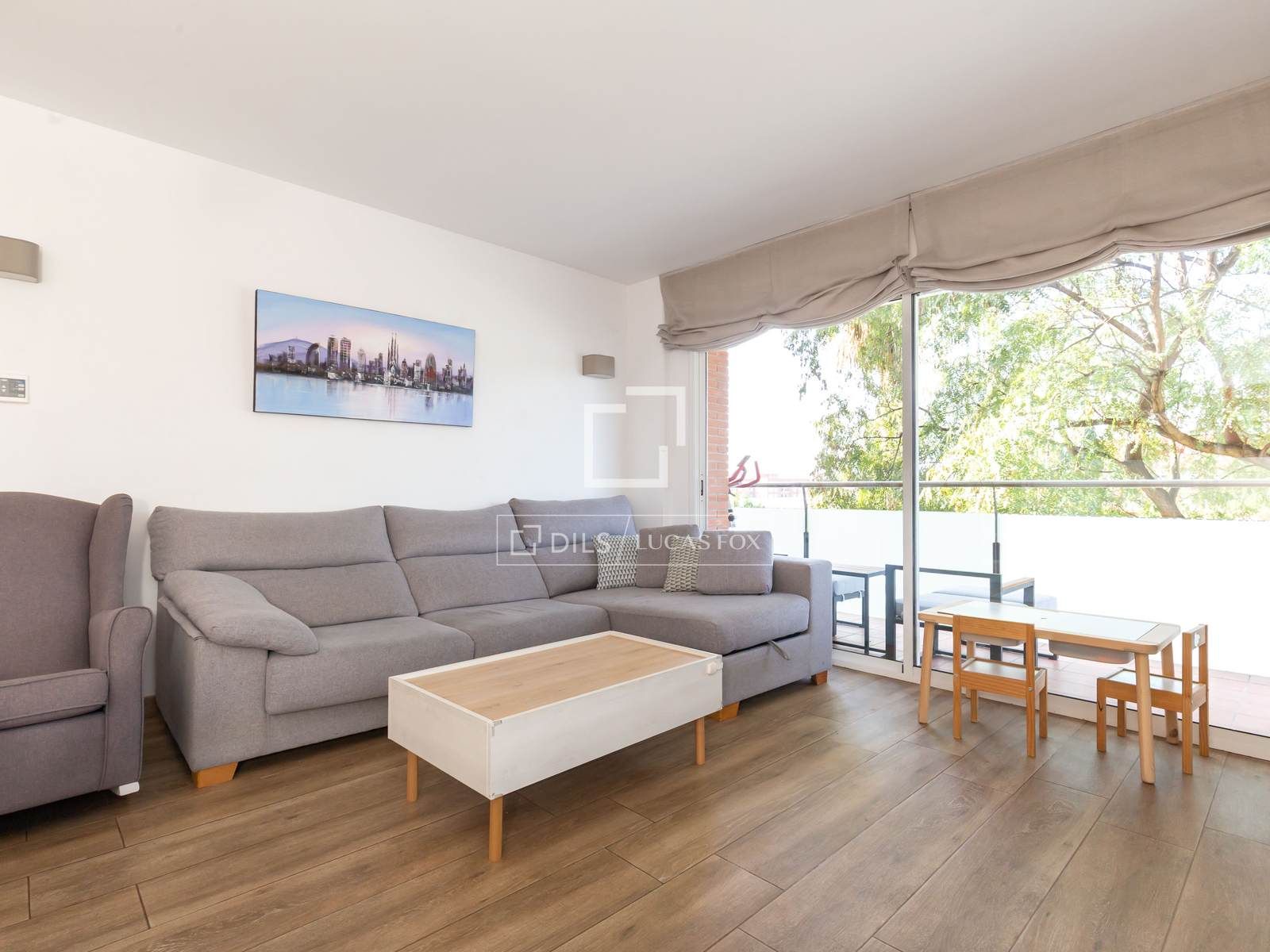 Living room of Flat for sale in Sant Just Desvern  with Air Conditioner and Balcony