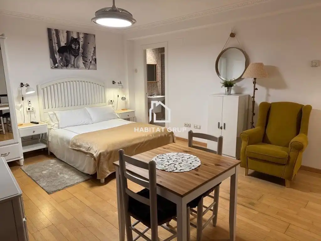 Habitación de Estudio en venta en Girona