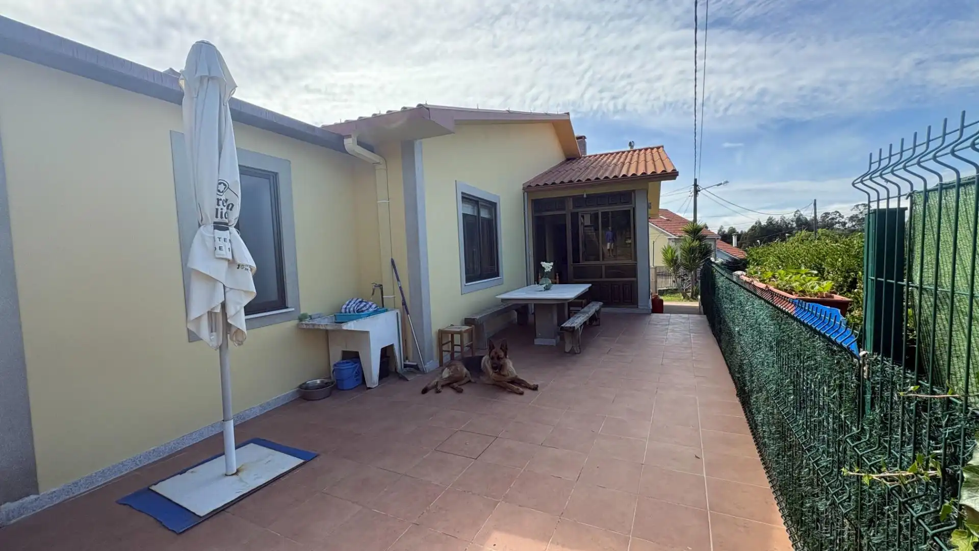 Terrassa de Casa o xalet en venda en Mugardos amb Calefacció
