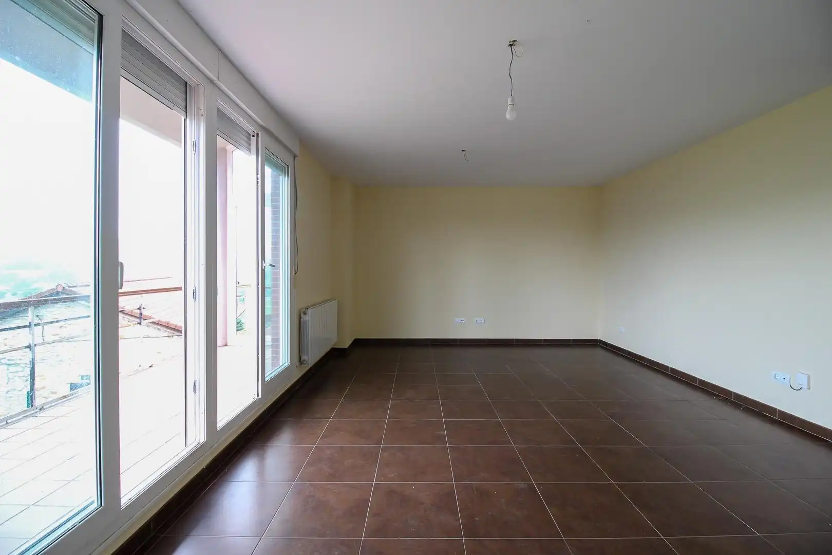Sala d'estar de Casa adosada en venda en Hazas de Cesto amb Calefacció, Jardí privat i Parquet
