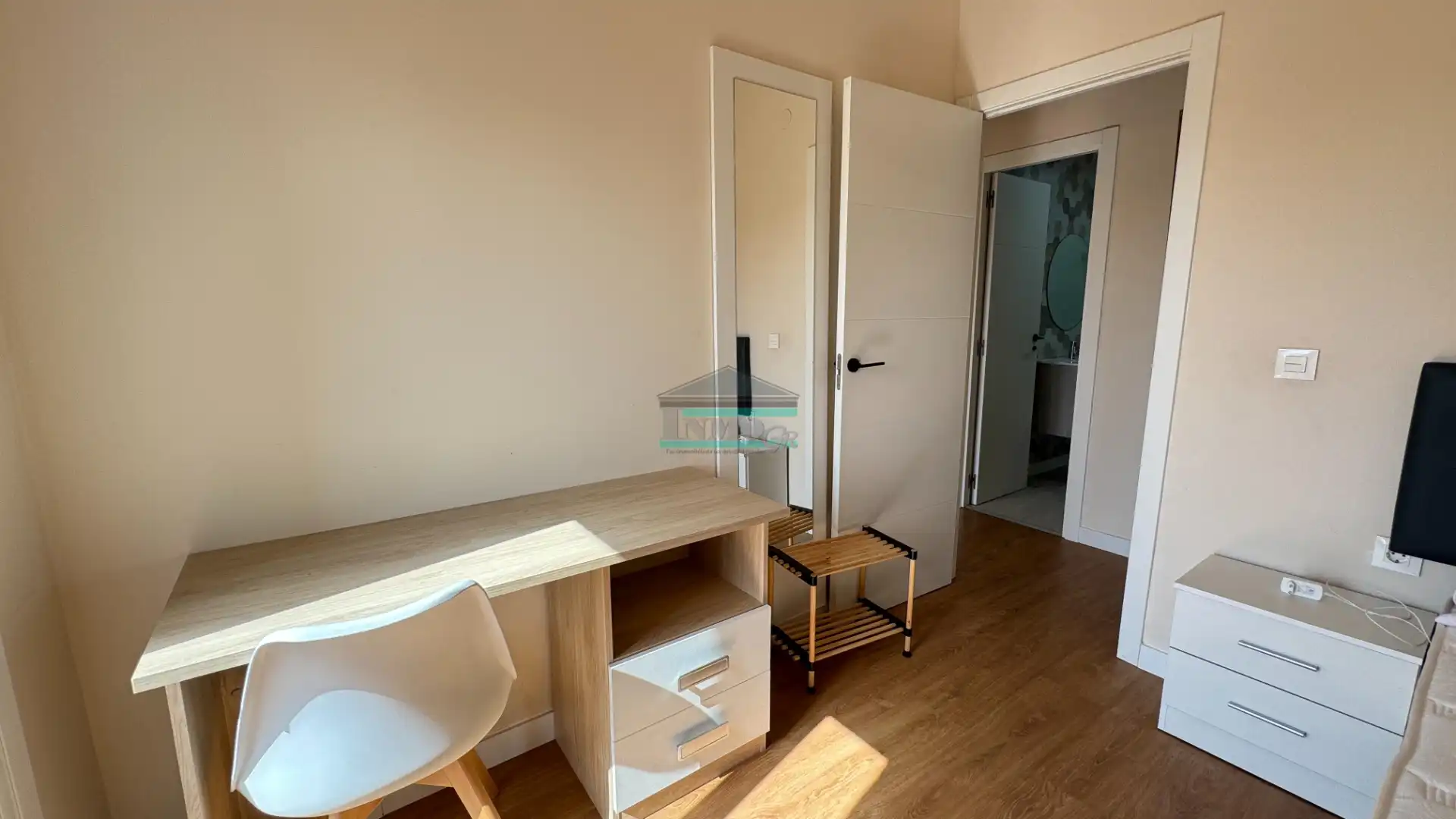 Bedroom of Flat for rent in Granada  with Air Conditioner, Heating and Terrace