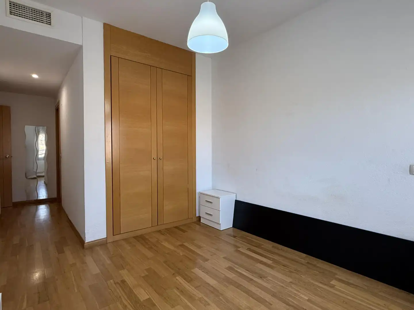 Schlafzimmer von Wohnung zum Verkauf in Yebes mit Heizung, Terrasse und Abstellraum