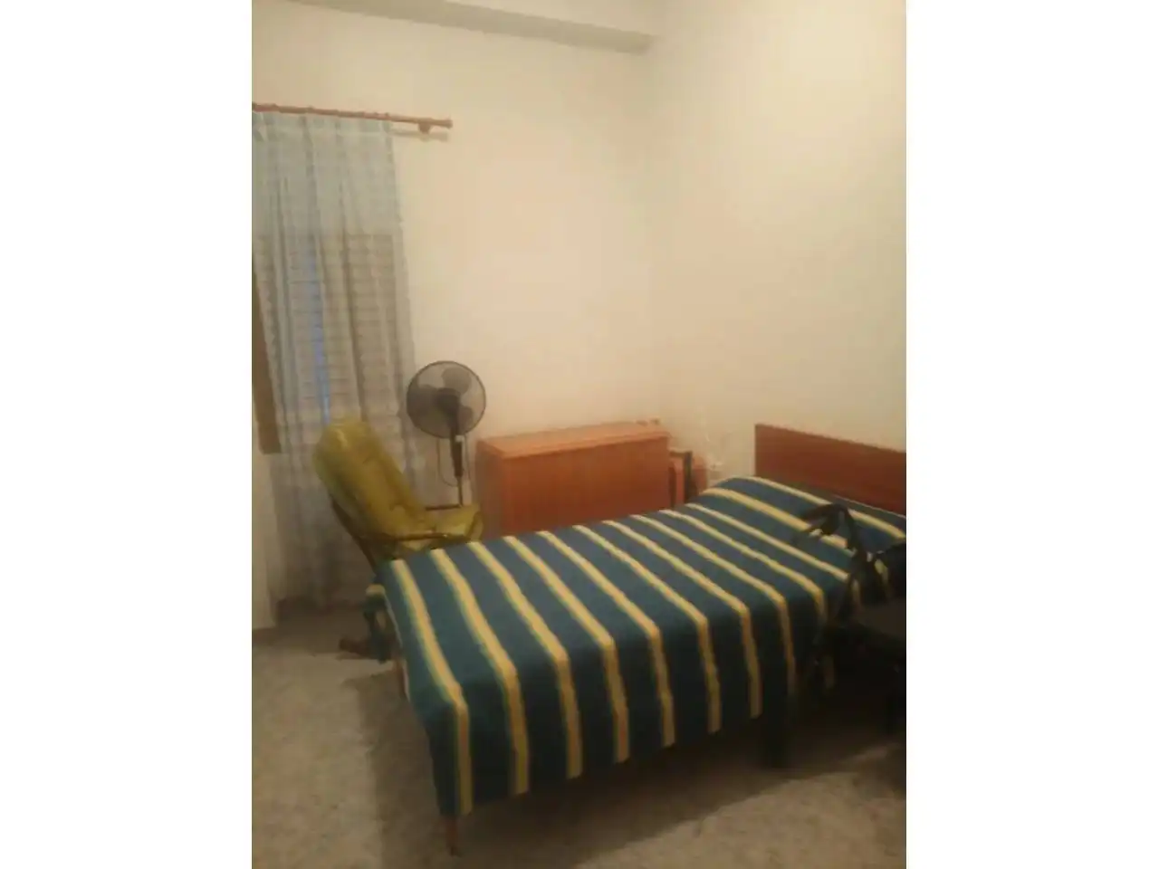 Habitación de Casa adosada en venta en Tavernes de la Valldigna con Aire acondicionado y Amueblado