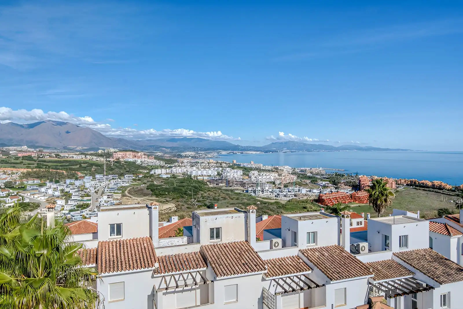 Exterior view of Attic for sale in Manilva  with Air Conditioner, Terrace and Swimming Pool