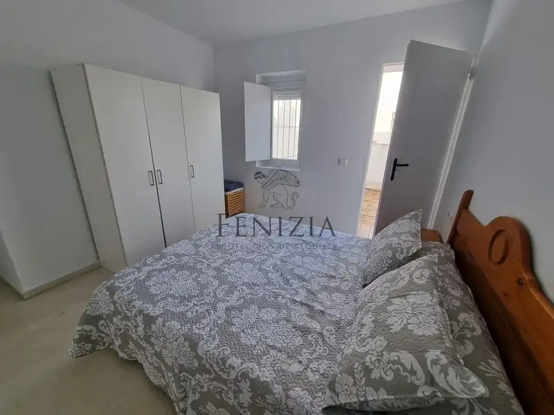 Schlafzimmer von Wohnungen zur Miete in Cádiz mit Terrasse, Möbliert und Ofen
