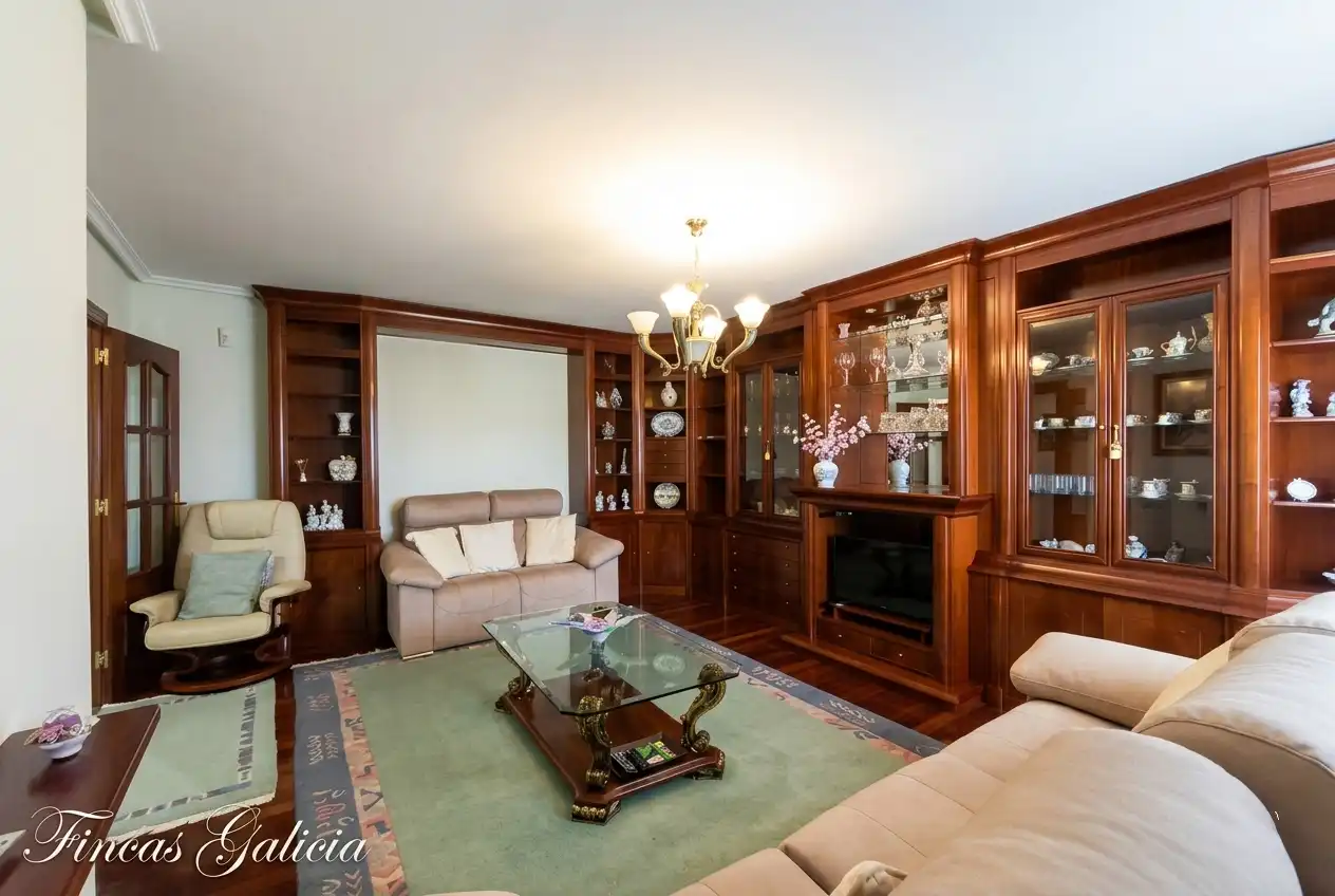 Sala de estar de Casa adosada en venta en Verín con Calefacción, Jardín privado y Terraza