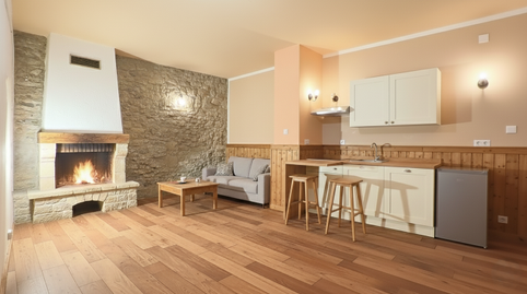 Foto 2 de Casa adosada en venda a Sant Vicenç, 2, Àger, Lleida