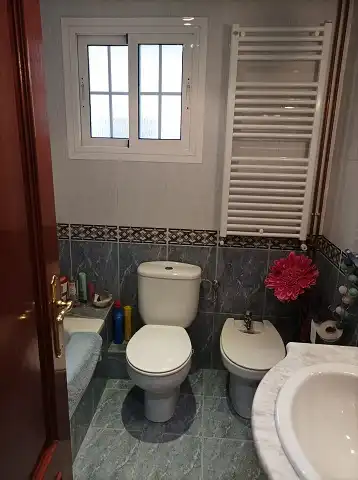Baño de Piso de alquiler en Mataró con Aire acondicionado, Calefacción y Parquet