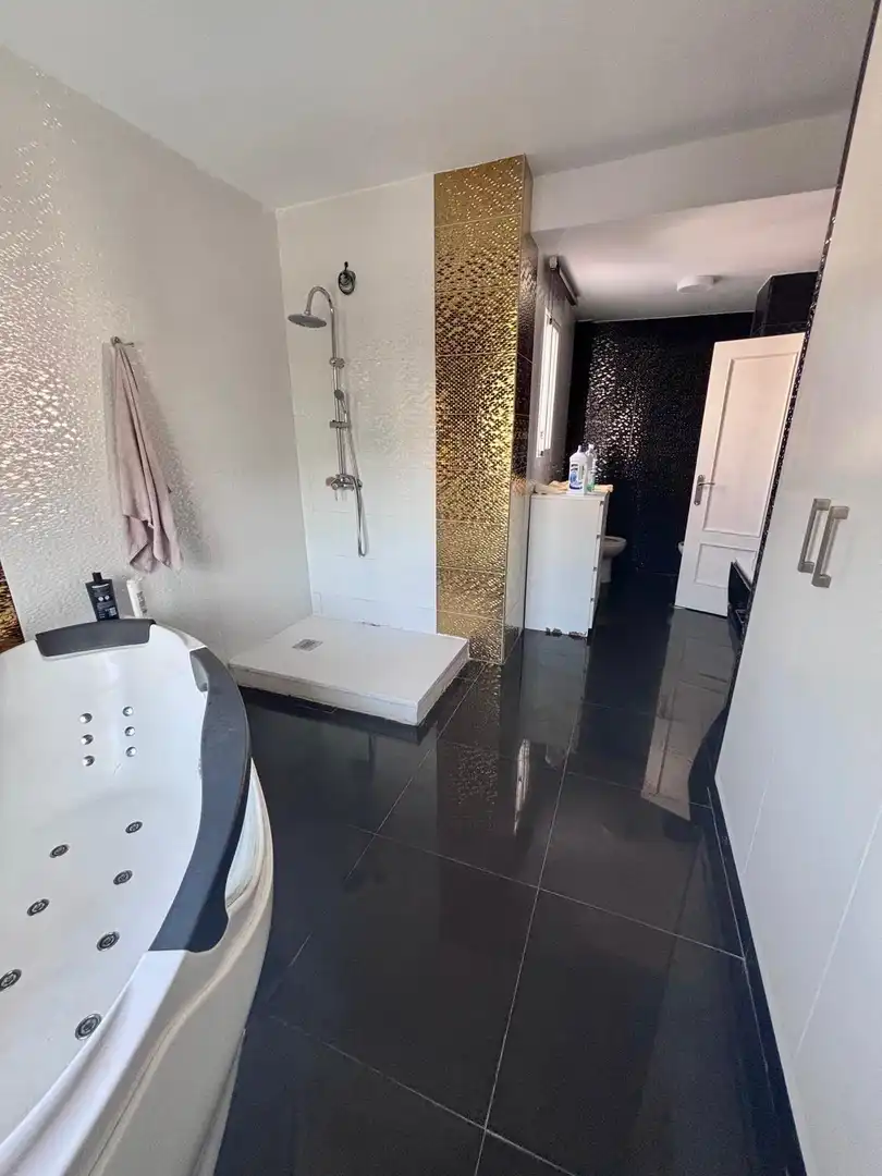 Bathroom of Detached homes for sale in Puerto Real  with Air Conditioner, Heating and Private garden