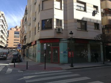 Local comercial en alquiler en Centro